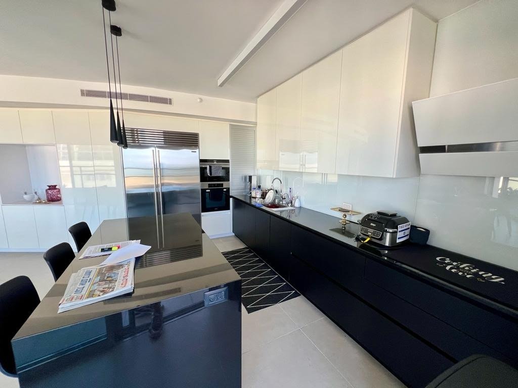 Penthouse View 12