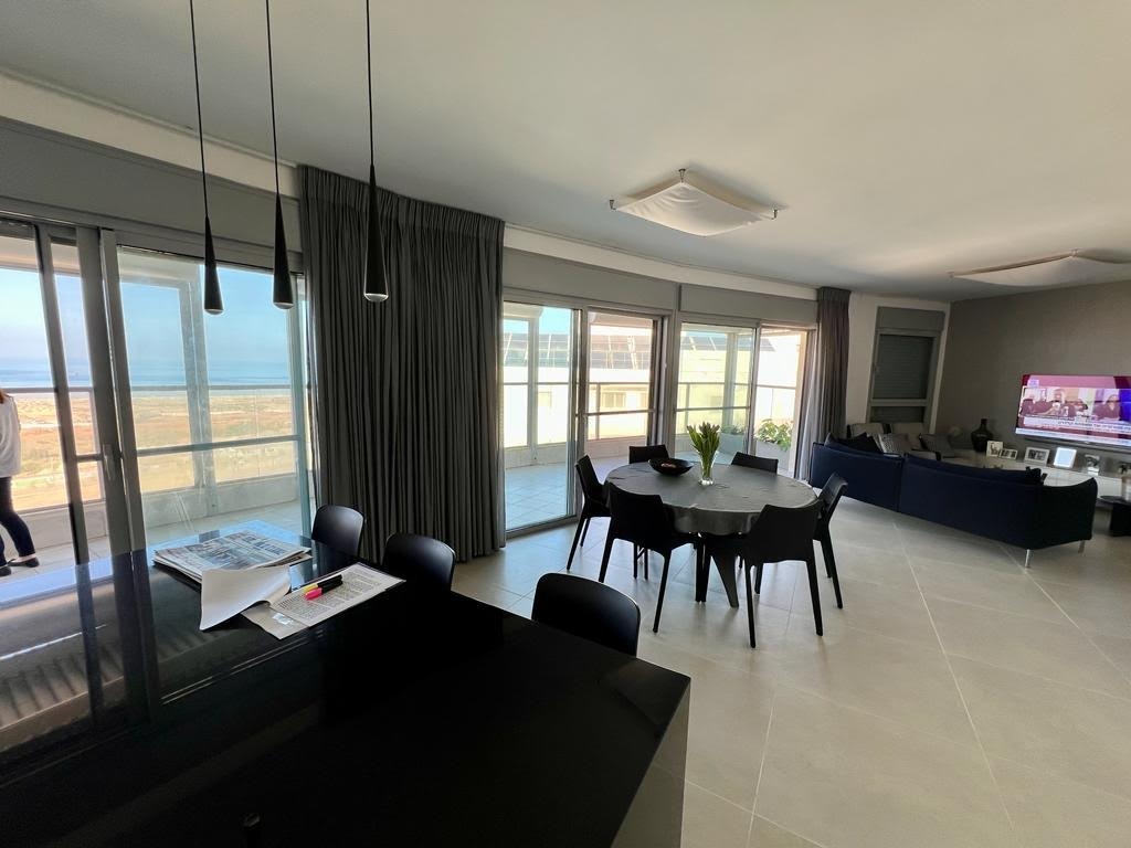 Penthouse View 3